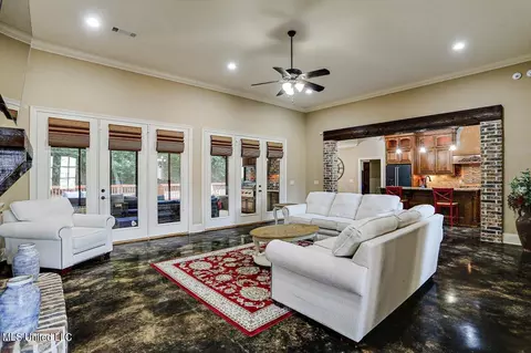Other - 910 Poplar Dr, Brandon, MS 39042 photo 1 of 14