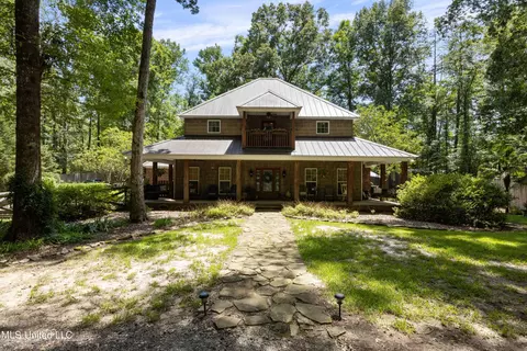 6779 Parsons Rd, Terry, MS 39170