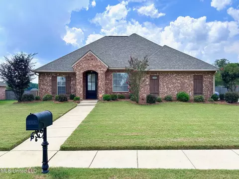 105 Trailbridge Way, Canton, MS 39046