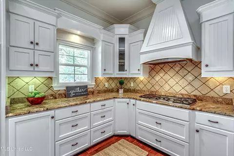 Kitchen - 166 Brookstone Way, Madison, MS 39110 photo 6 of 9