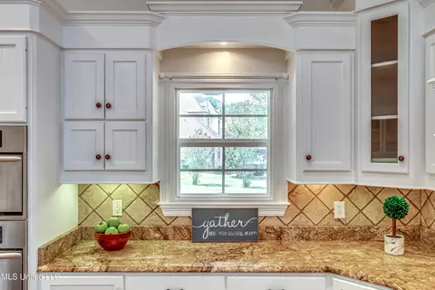 Kitchen - 166 Brookstone Way, Madison, MS 39110 photo 5 of 9