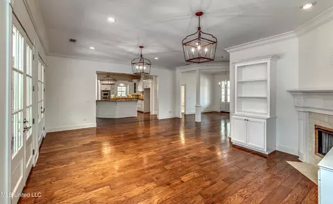 Living - 166 Brookstone Way, Madison, MS 39110 photo 4 of 5