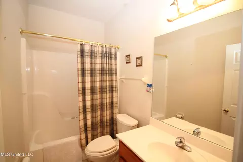 Bath - 3630 Tanna Cv, Hernando, MS 38632 photo 5 of 5