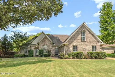 1662 Lindsey Ln, Southaven, MS 38672