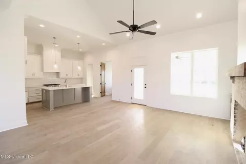 Living - 433 Baleigh Way, Canton, MS 39046 photo 1 of 4