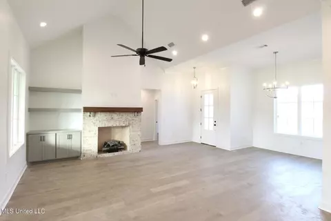 Living - 433 Baleigh Way, Canton, MS 39046 photo 3 of 4