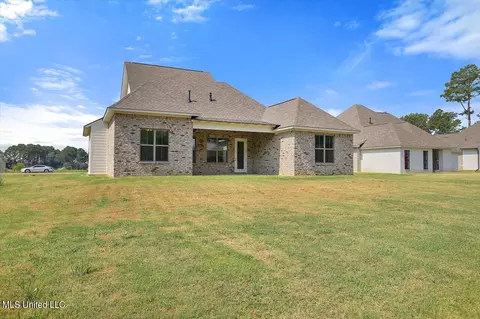 Exterior - 104 Charleston Cv, Madison, MS 39110 photo 6 of 6