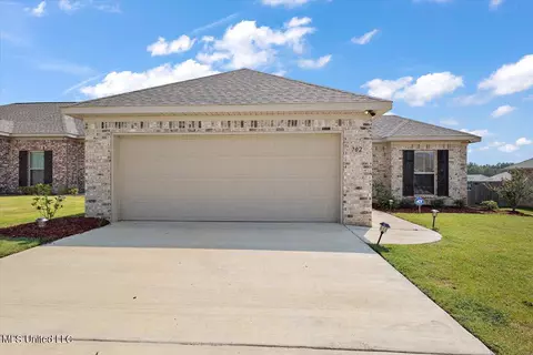 702 Cottonwood Way, Pearl, MS 39208