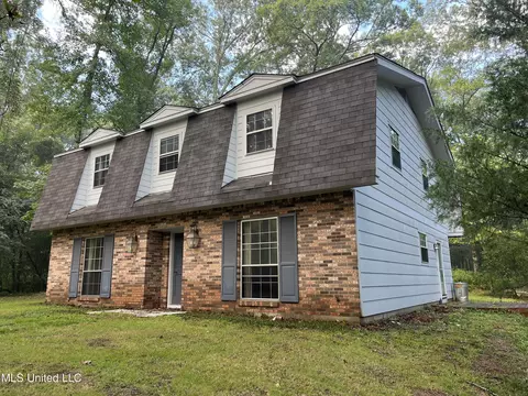 143 Timber Ln, Florence, MS 39073 photo 3
