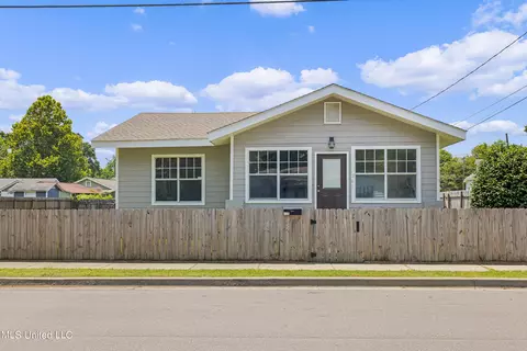 261 Santini St, Biloxi, MS 39530