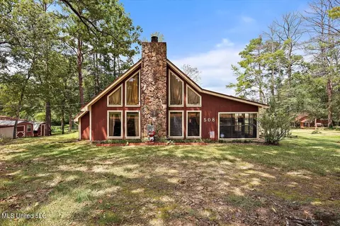 508 Forest Lake Cir, Jackson, MS 39212