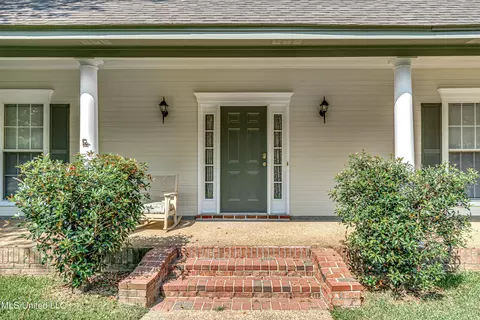 204 Elm Dr, Jackson, MS 39212 photo 2