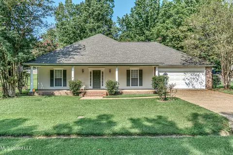 204 Elm Dr, Jackson, MS 39212