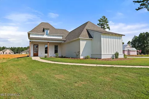 Exterior - 112 Charleston Cv, Madison, MS 39110 photo 2 of 7