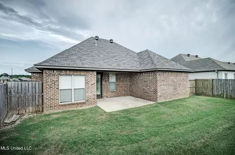 Exterior - 315 Ridge Pointe Dr, Brandon, MS 39042 photo 4 of 5