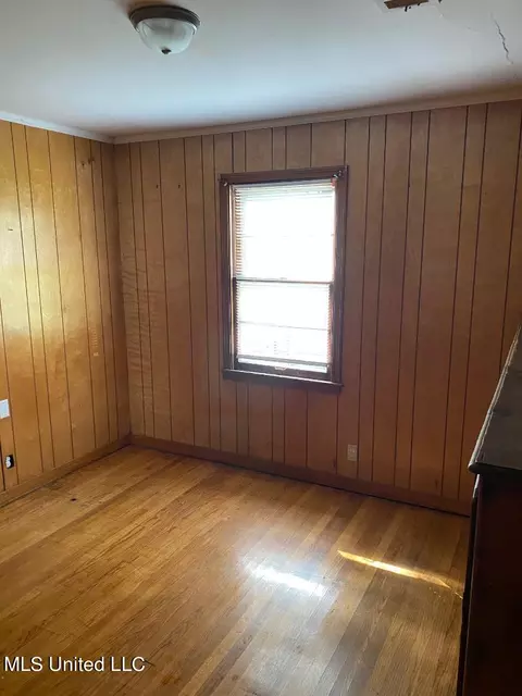 Bedroom - 102 Brooklyn Dr, Natchez, MS 39120 photo 1 of 4