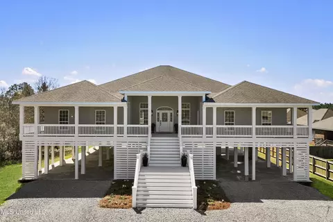 15521 Straw St, Biloxi, MS 39532