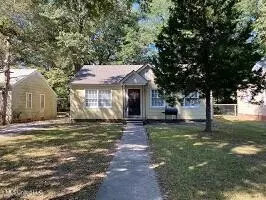 1519 Linden Pl, Clarksdale, MS 38614