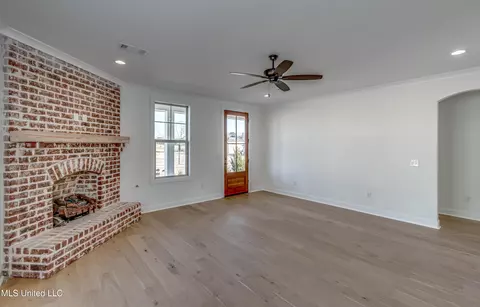 Living - 603 Cobalt Way, Brandon, MS 39042 photo 3 of 4
