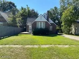 206 Cherry St, Clarksdale, MS 38614