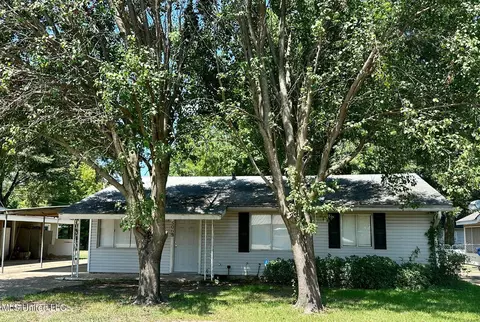 506 Meadow Ln, Cleveland, MS 38732