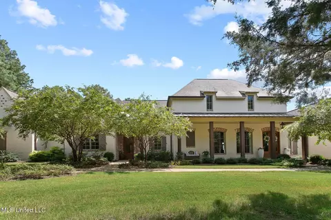 201 Johnstone Dr, Madison, MS 39110