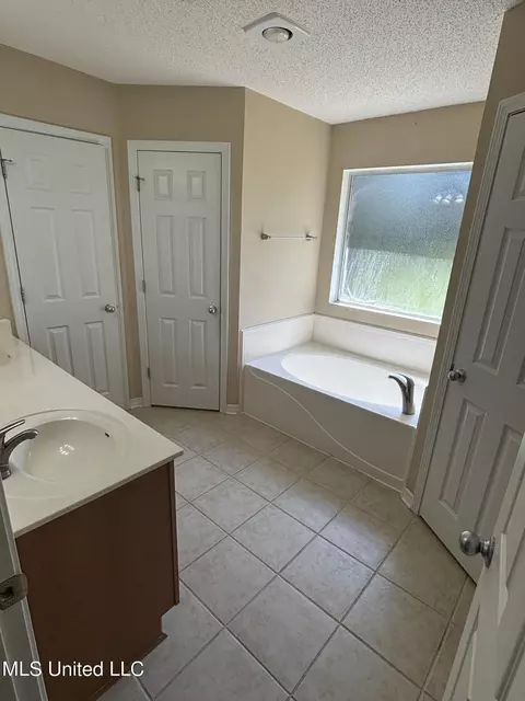 9526 Lono Pl, Diamondhead, MS 39525 photo 12