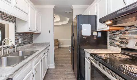 Kitchen - 83 Tyler Cv, Byram, MS 39272 photo 3 of 3
