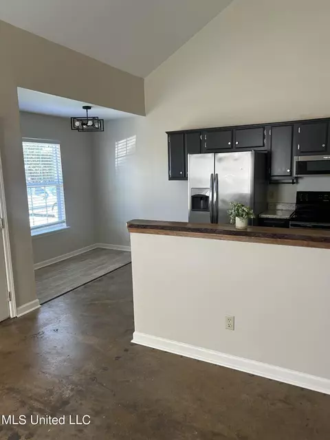 Other - 1990 E Parkway St, Hernando, MS 38632 photo 3 of 6