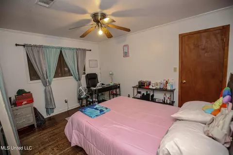 Bedroom - 359 Francis St, Jackson, MS 39206 photo 2 of 3