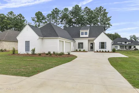 254 Kingswood Pl, Madison, MS 39110