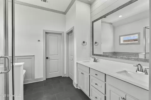 Bath - 200 Harvest View Pl, Madison, MS 39110 photo 1 of 4