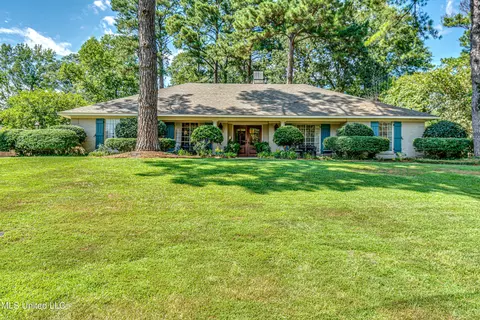 1946 Douglass Dr, Jackson, MS 39211