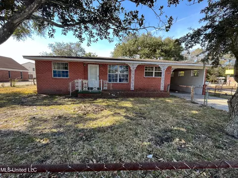 2311 Chicot Rd, Pascagoula, MS 39581