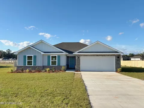 192 Mill Ct, Lucedale, MS 39452