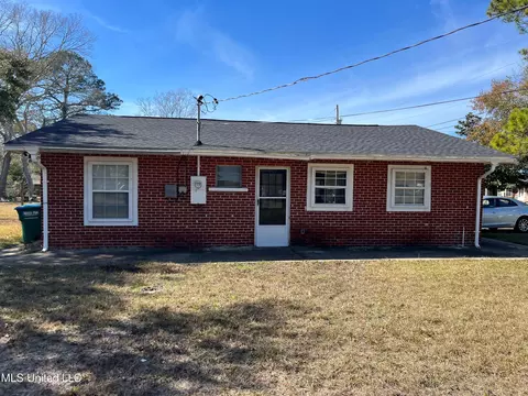 3420 Ken Ave, Pascagoula, MS 39581