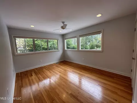 Bedroom - 2037 London Ave, Jackson, MS 39211 photo 2 of 3