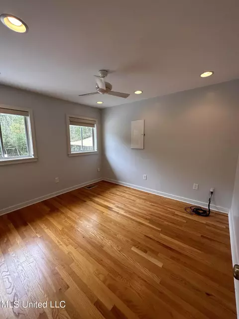 Bedroom - 2037 London Ave, Jackson, MS 39211 photo 1 of 3