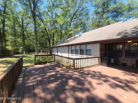 Exterior - 154 Aspen Dr, Madison, MS 39110 photo 12 of 19