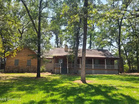 154 Aspen Dr, Madison, MS 39110
