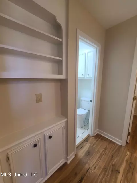 Entry Way - 154 Aspen Dr, Madison, MS 39110 photo 4 of 4