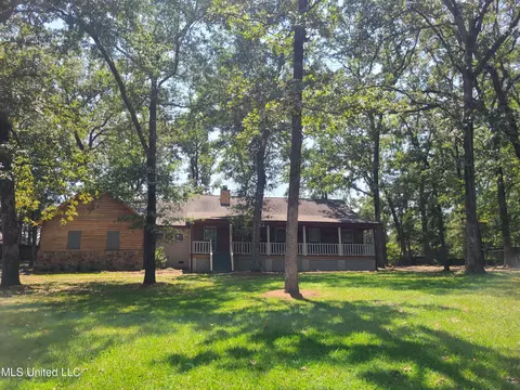 Exterior - 154 Aspen Dr, Madison, MS 39110 photo 2 of 19