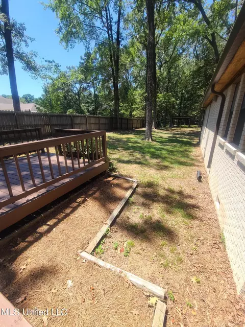 Exterior - 154 Aspen Dr, Madison, MS 39110 photo 10 of 19