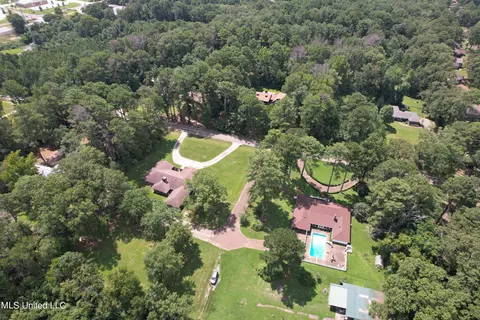 165 Lakeshore Rd, Jackson, MS 39212 photo 15