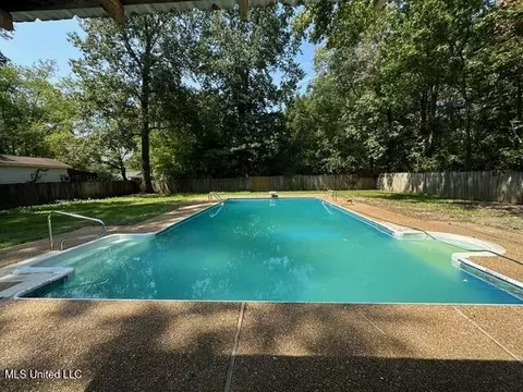 126 Colonial Cir, Jackson, MS 39211 photo 31