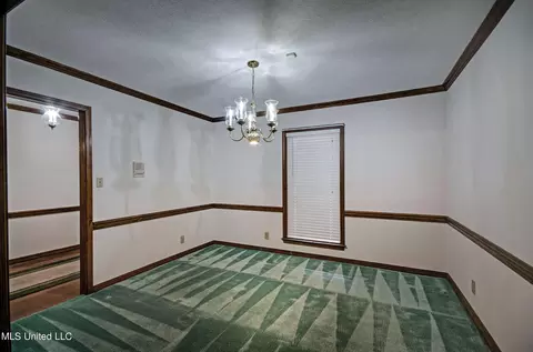 Dining - 11360 Midway Rd, Raymond, MS 39154 photo 2 of 2