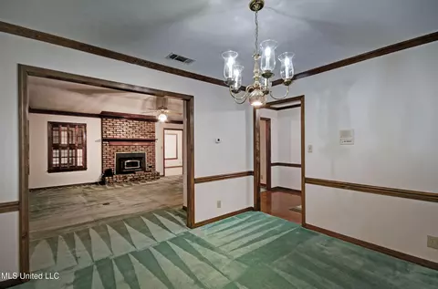 Dining - 11360 Midway Rd, Raymond, MS 39154 photo 1 of 2