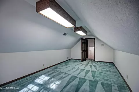 Bedroom - 11360 Midway Rd, Raymond, MS 39154 photo 6 of 6