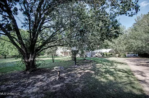 Exterior - 11360 Midway Rd, Raymond, MS 39154 photo 3 of 7