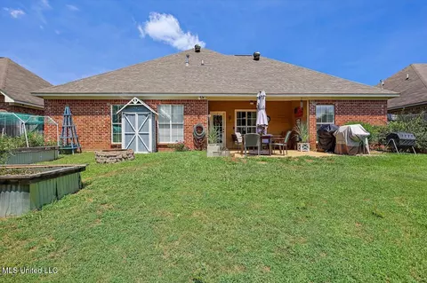 Exterior - 429 Grant Fox Dr, Brandon, MS 39047 photo 7 of 8